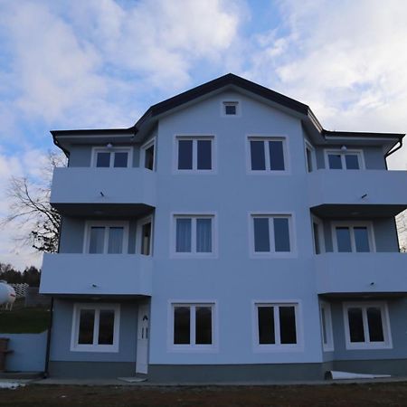 Fruskogorska Idila Apartmani Vrdnik Eksteriør bilde