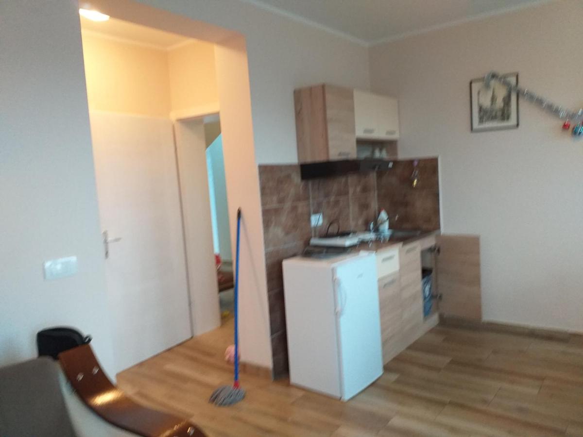 Fruskogorska Idila Apartmani Vrdnik Eksteriør bilde
