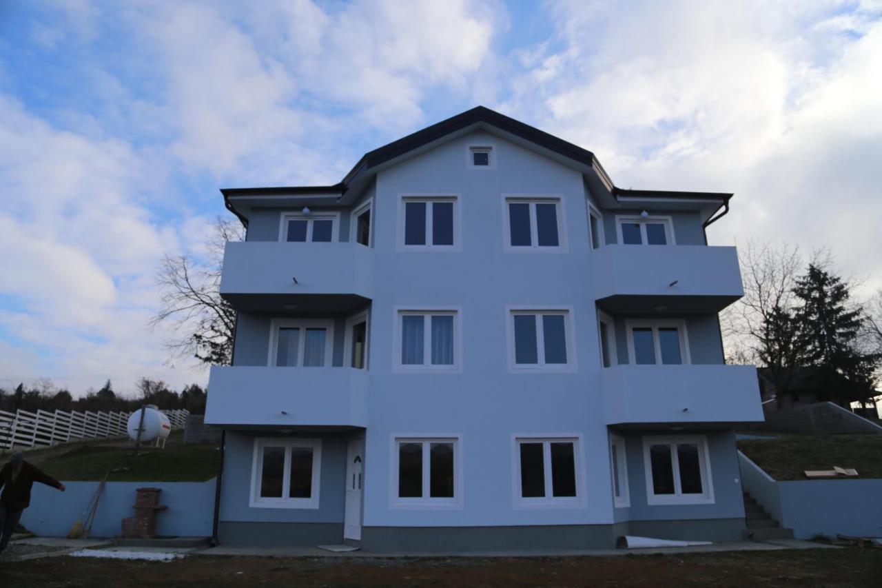 Fruskogorska Idila Apartmani Vrdnik Eksteriør bilde