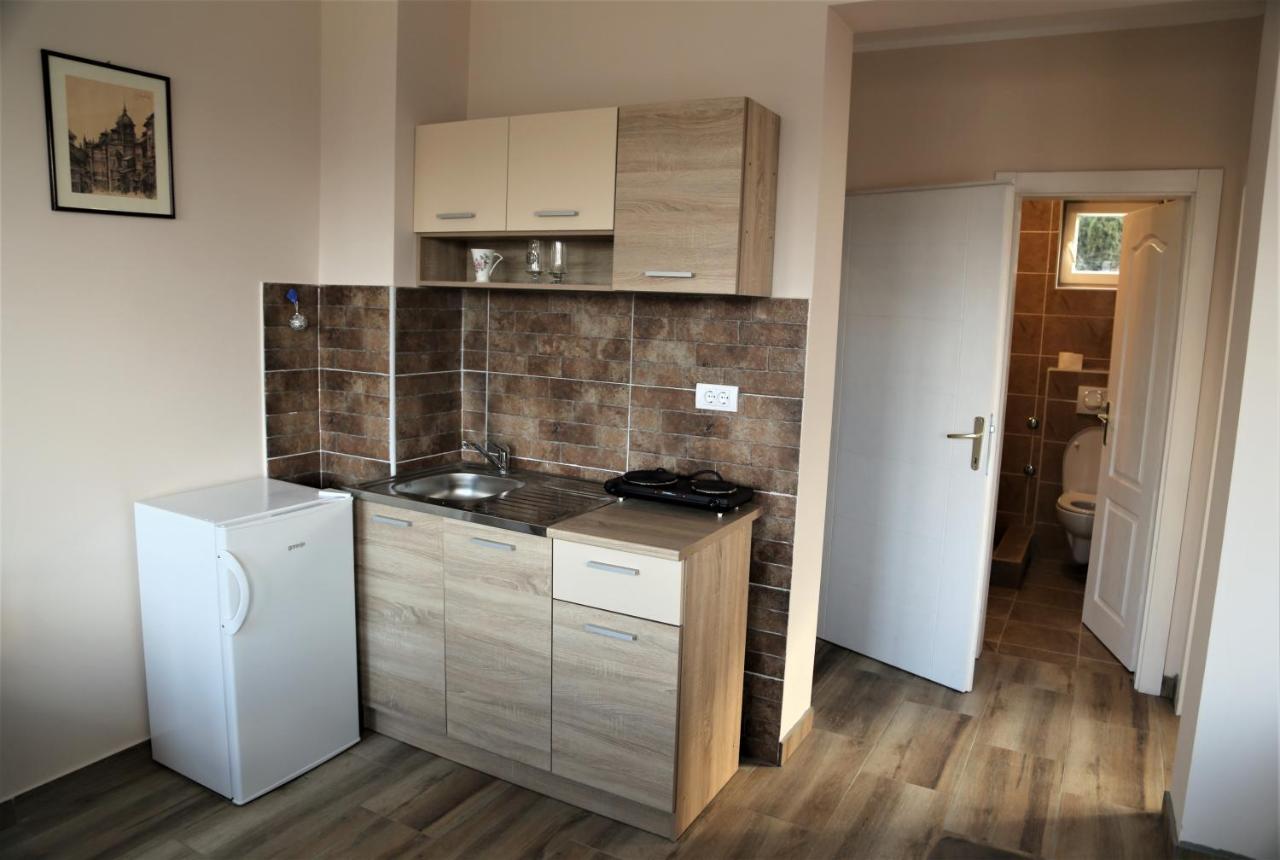 Fruskogorska Idila Apartmani Vrdnik Eksteriør bilde